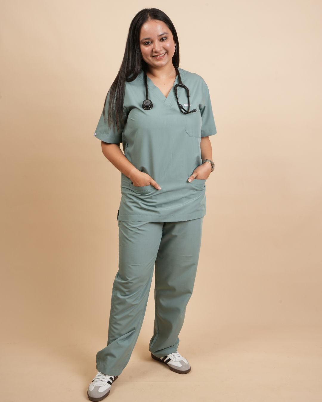 TMX Apex V-Neck Scrub Set — Women · Marine Green