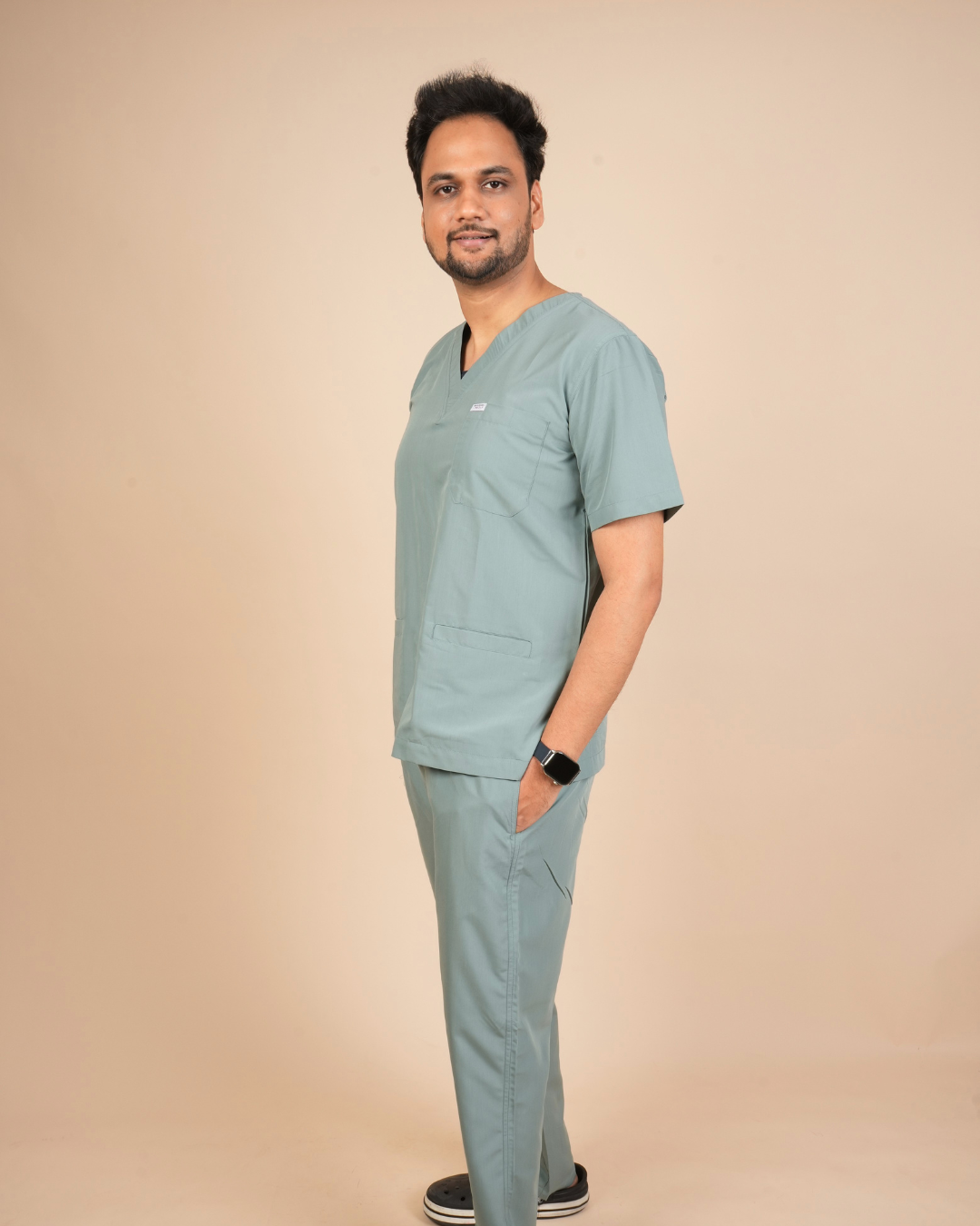 TMX Apex V-Neck Scrub Set — Men · Marine Green