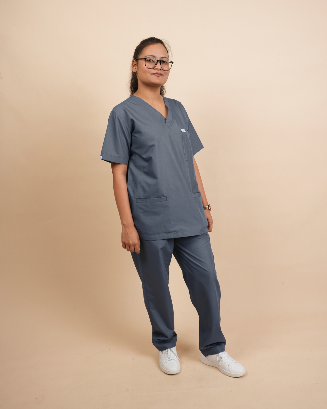 TMX Apex V-Neck Scrub Set — Women · Grey