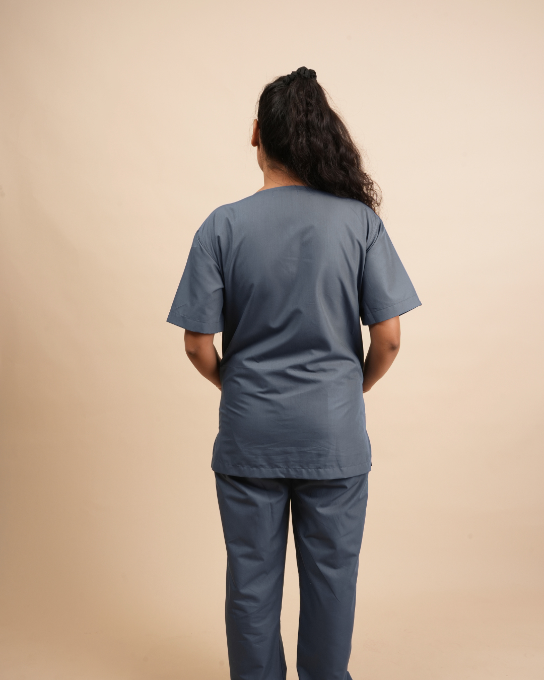 TMX Apex V-Neck Scrub Set — Women · Grey