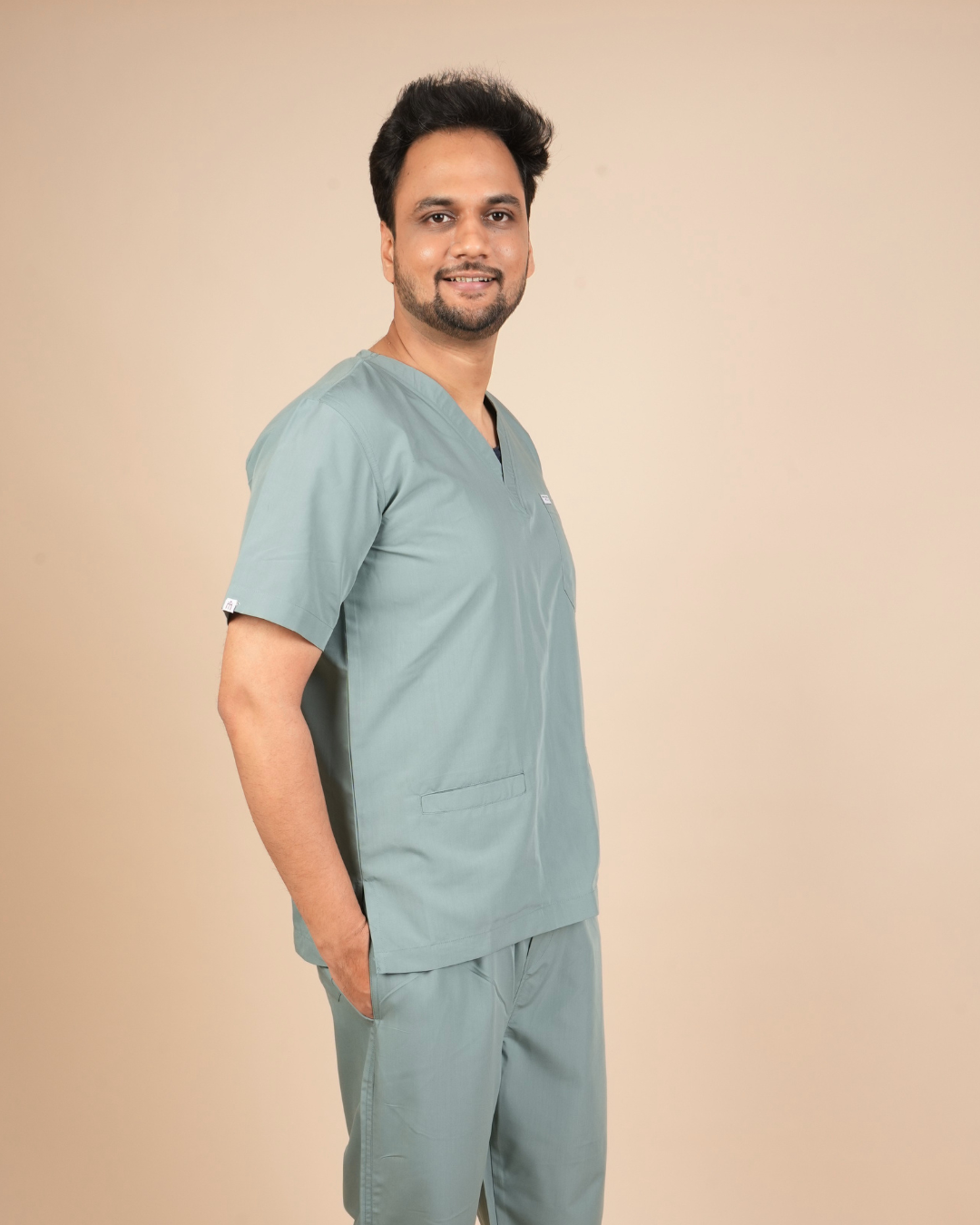 TMX Apex V-Neck Scrub Set — Men · Marine Green